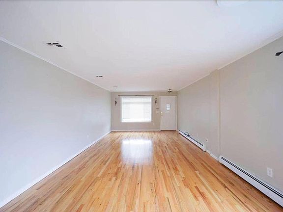 5th image of 43 Altavista Ct Floor 2