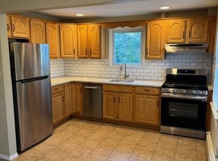 124 Shields Ave, Williston Park, NY 11596