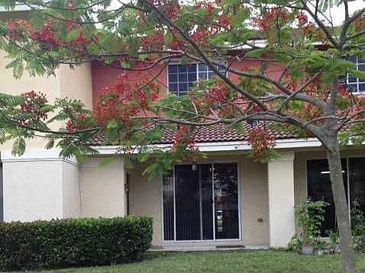 4111 Napoli Lake Dr — Photo 23