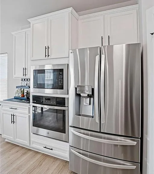 305 Meuse Ln — Photo 9