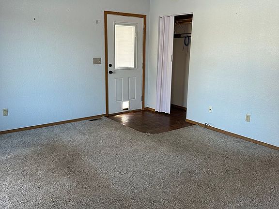 5th image of 6409 S Aurora Dr