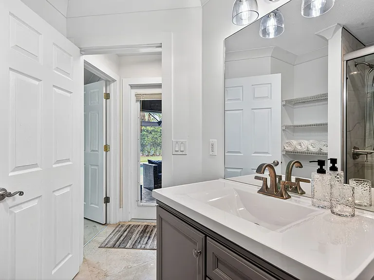 5422 Agualinda Blvd — Photo 32