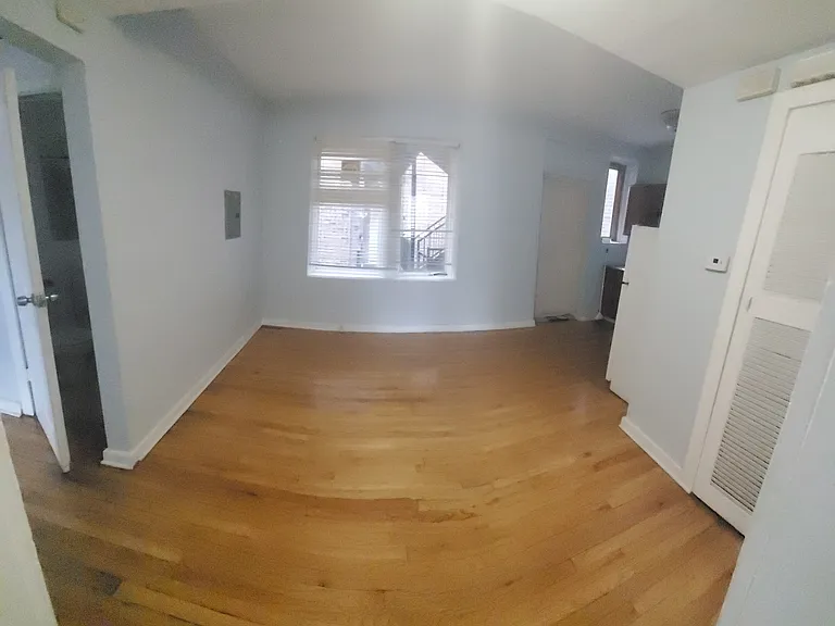 2909 W Cermak Rd #1W — Photo 1