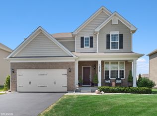 3615 Birch Ln, Naperville, IL 60564