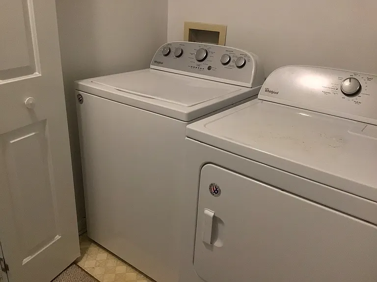 7405 Ashbury Ct — Photo 13