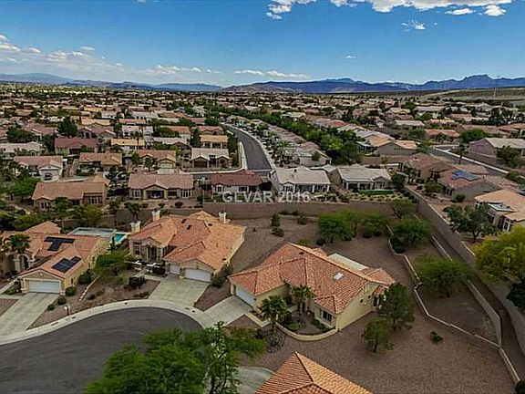 3rd image of 10925 Pine Meadows Ct