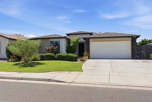 12529 Maclure Dr Photo 1