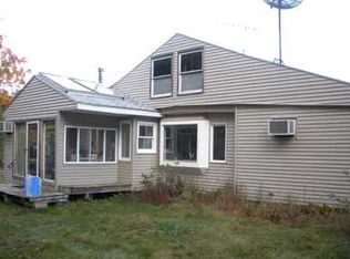 81 Restful Rd, Danbury, NH 03230