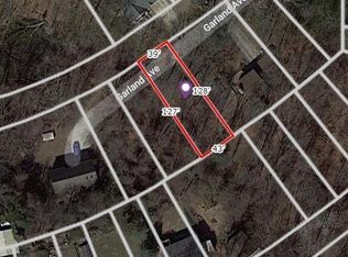 Garland Ave, Brighton, MI 48116