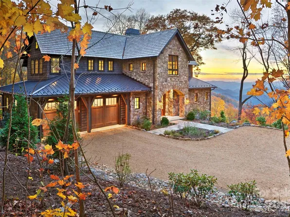 616 Old Growth Forest Rd, Burnsville, NC 28714