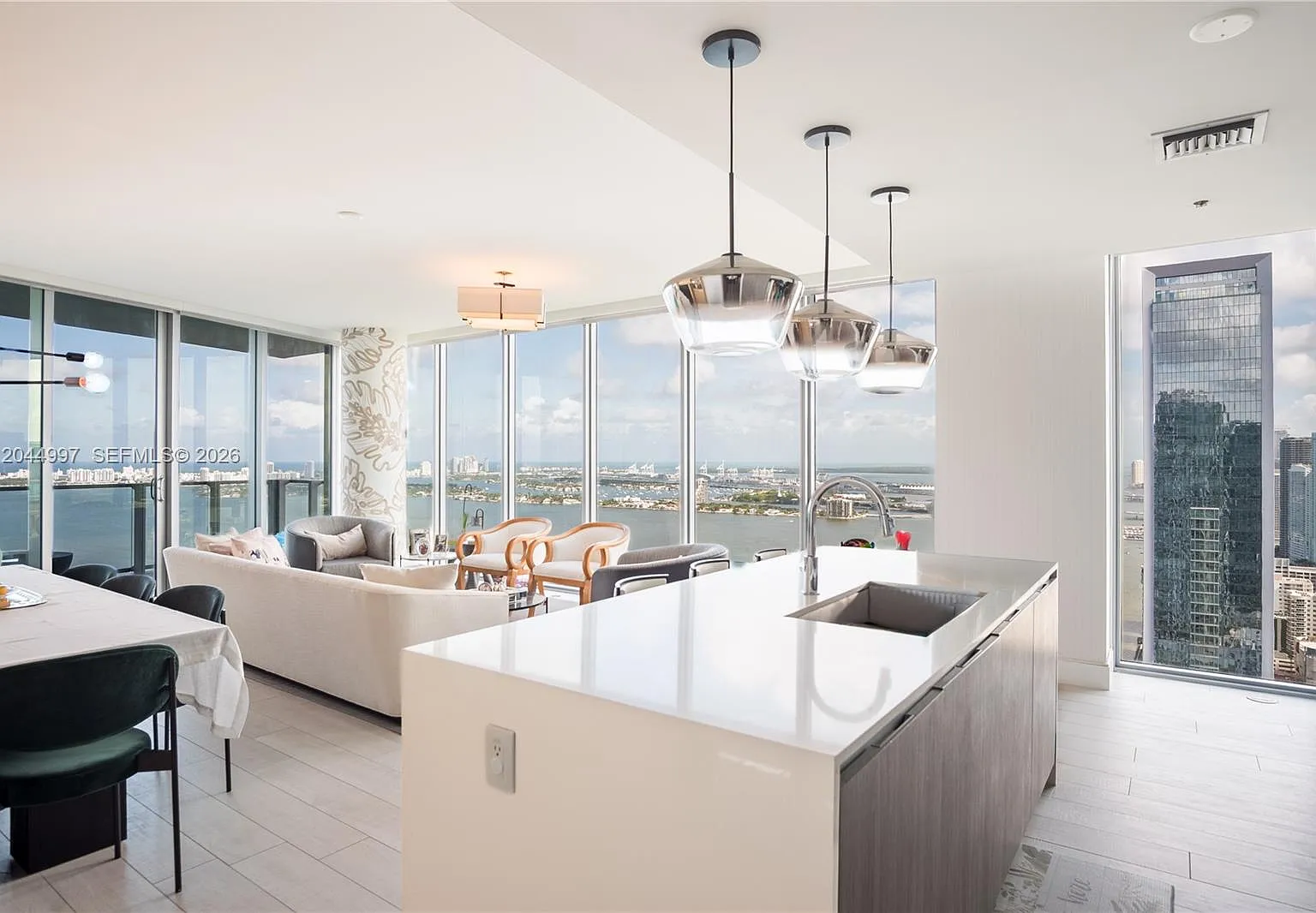 Biscayne Beach Condo — Photo 4