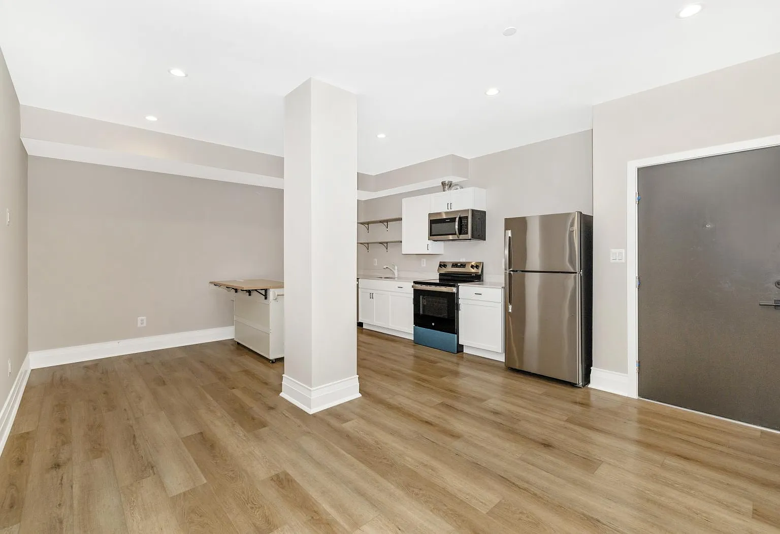 204 Broadway St - 204 - Basement — Photo 4