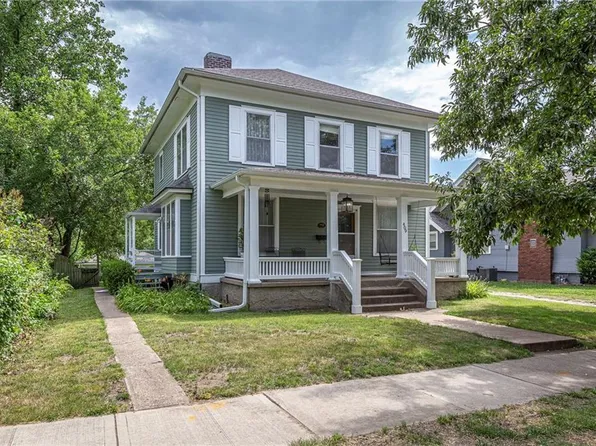 409 E Kansas St, Liberty, MO 64068