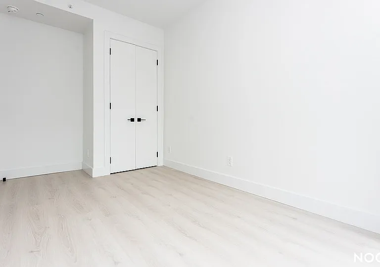 344 Lorimer St #4A — Photo 14
