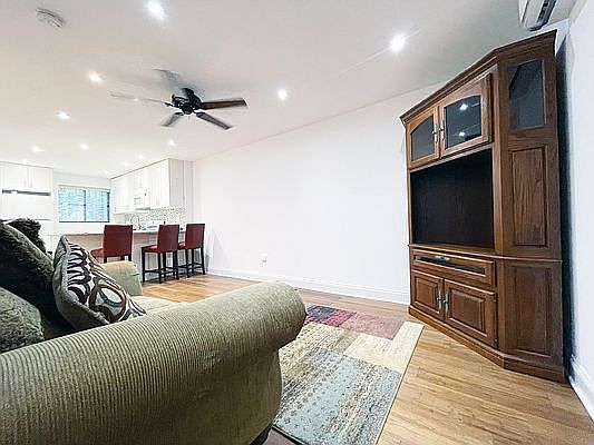 4th image of 410 E 119th St APT 1