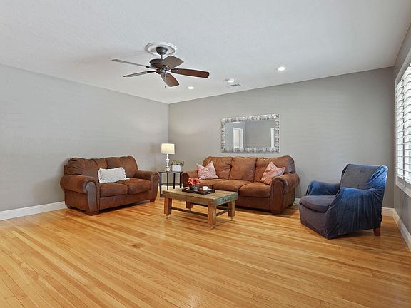 4th image of 2136 N Orange St