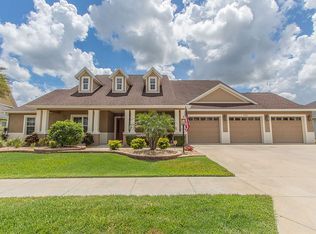 3308 Sennett Cir, Oxford, FL 34484