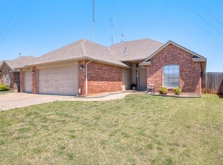 3312 Ashton Dr, Moore, OK 73160