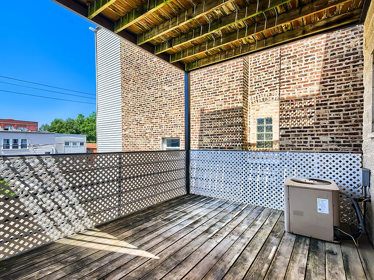 1422 N Maplewood Ave #2 — Photo 21