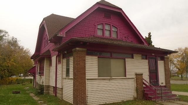 2nd image of 4653 N Teutonia Ave
