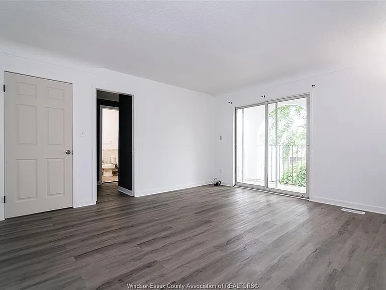 16 Eugenie St #UPPER — Photo 27