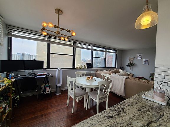 5th image of 2700 N Hampden Ct APT 12A