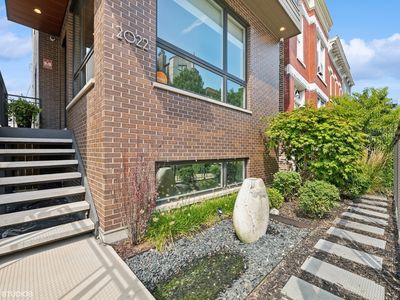 2022 W Superior St, Chicago, IL, 60612