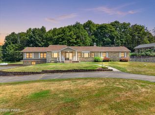 196 Lake Paupack Rd, Greentown, PA 18426