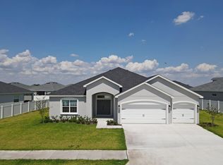 248 Walkers Point Dr, Auburndale, FL 33823