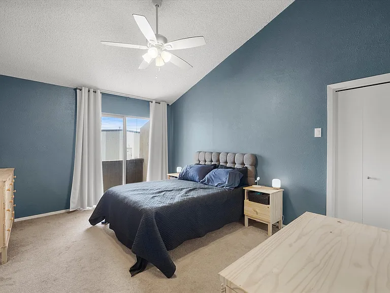 1818 Highbrook Ct — Photo 17