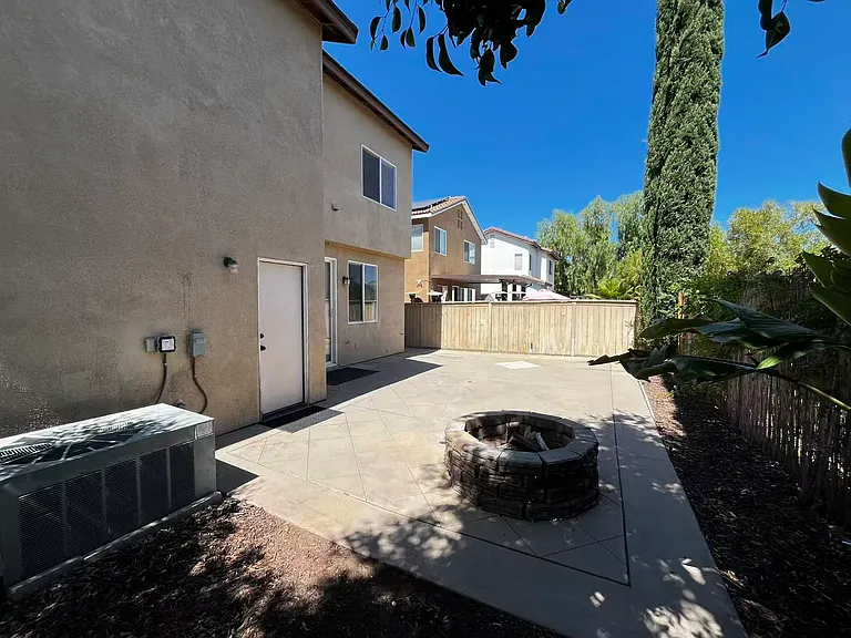 351 Jessica Ln — Photo 21