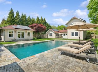 255 Moses Ln, Southampton, NY 11968