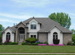 4028 Sandalwood Dr, Erie, PA 16506