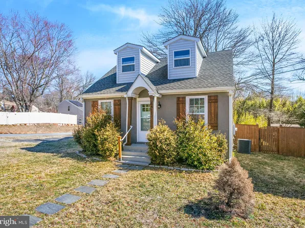 6411 Auburn Ave, Riverdale, MD 20737