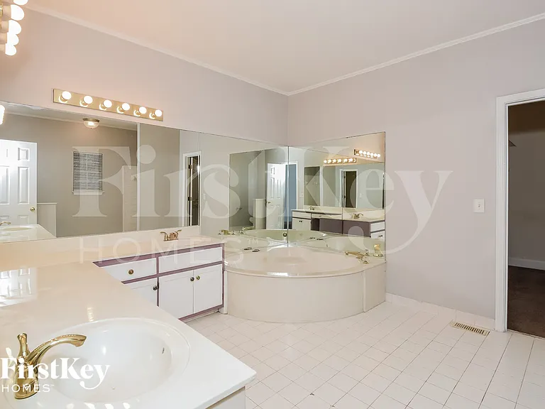 9240 Charlton Pl — Photo 9