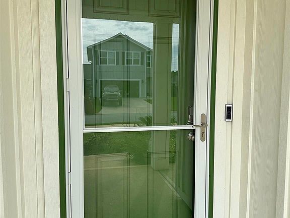 4th image of 5752 Conley Ct