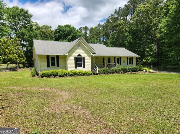 350 Lakeview Dr, Brooks, GA 30205