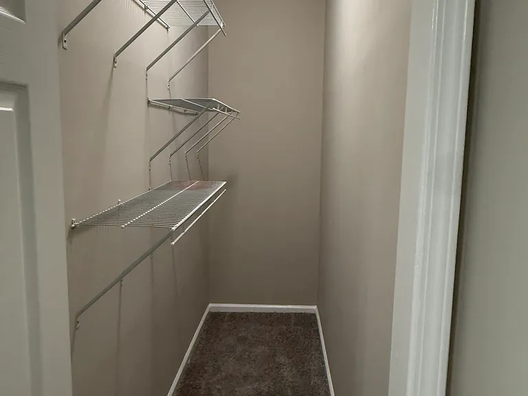 907 Crew St SW — Photo 12