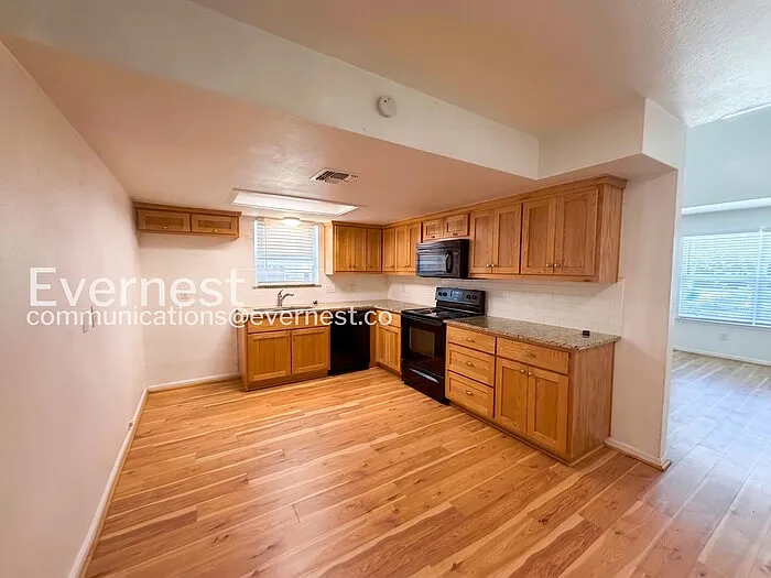 707 Valley View Dr #A — Photo 5