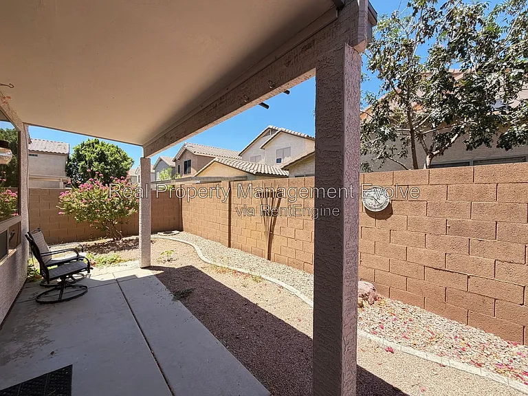2060 N 30th St — Photo 32