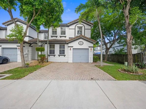 7633 NW 114th Path Unit 7633, Miami, FL 33178