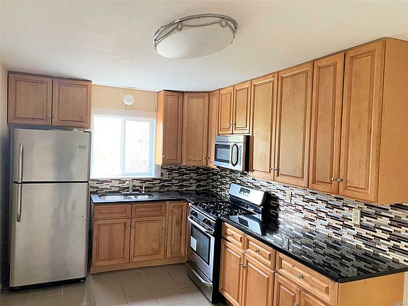 3rd image of 14-27 Waterloo Pl Floor 1