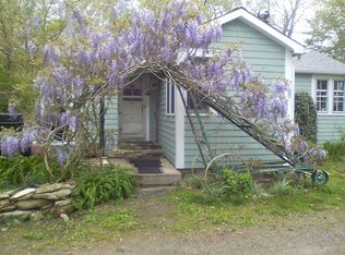 127 Clarks Falls Rd, Ashaway, RI 02804