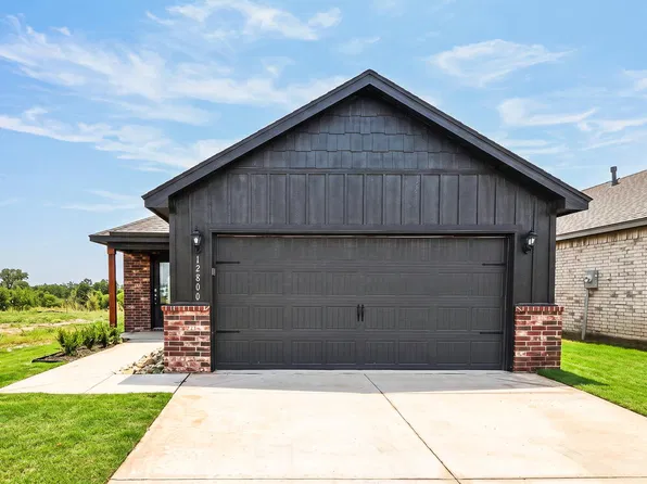 12800 Carrara Ln, Yukon, OK 73099