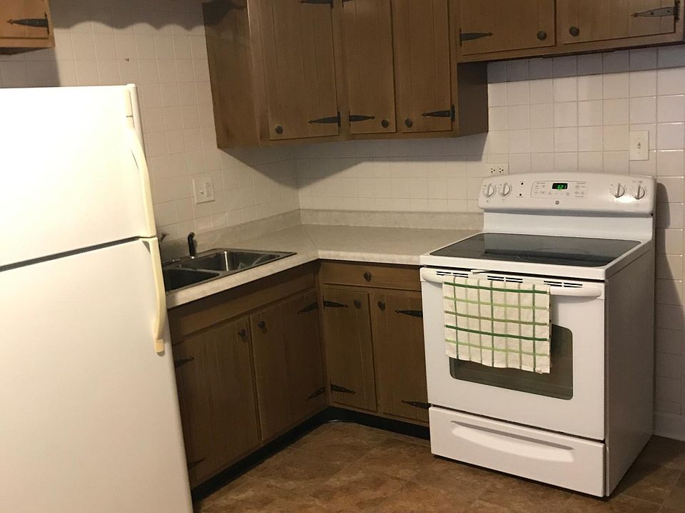 2nd image of 328 Short St