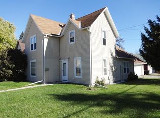 123 Water St, Waterford, WI 53185
