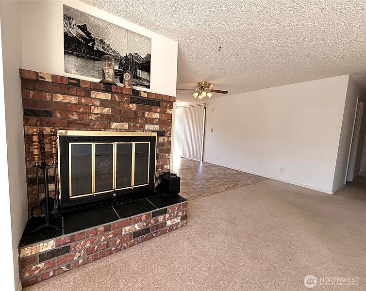 5th image of 3430 Olive Way