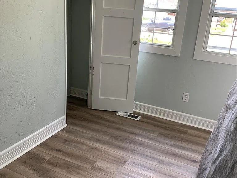 508 Schuyler Dr — Photo 8