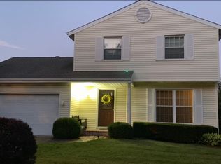 2560 Sommerville Dr, High Ridge, MO 63049