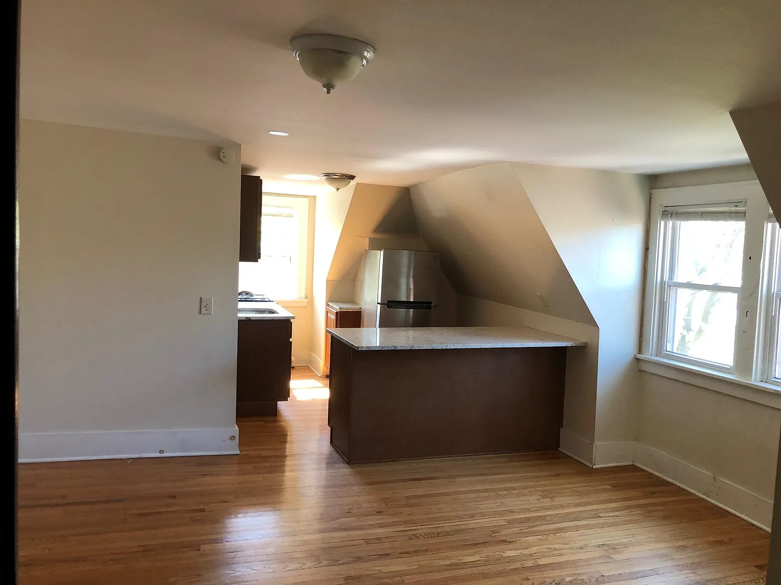302 Quail St — Photo 1
